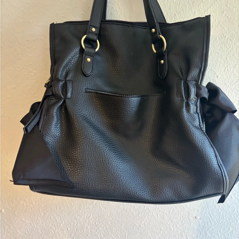 Juicy Couture chic versatile